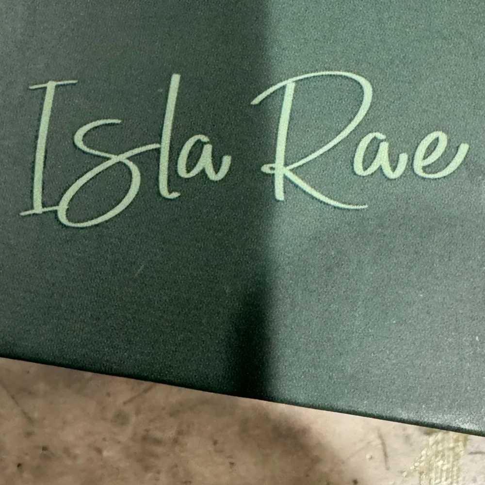 isla rae protect your