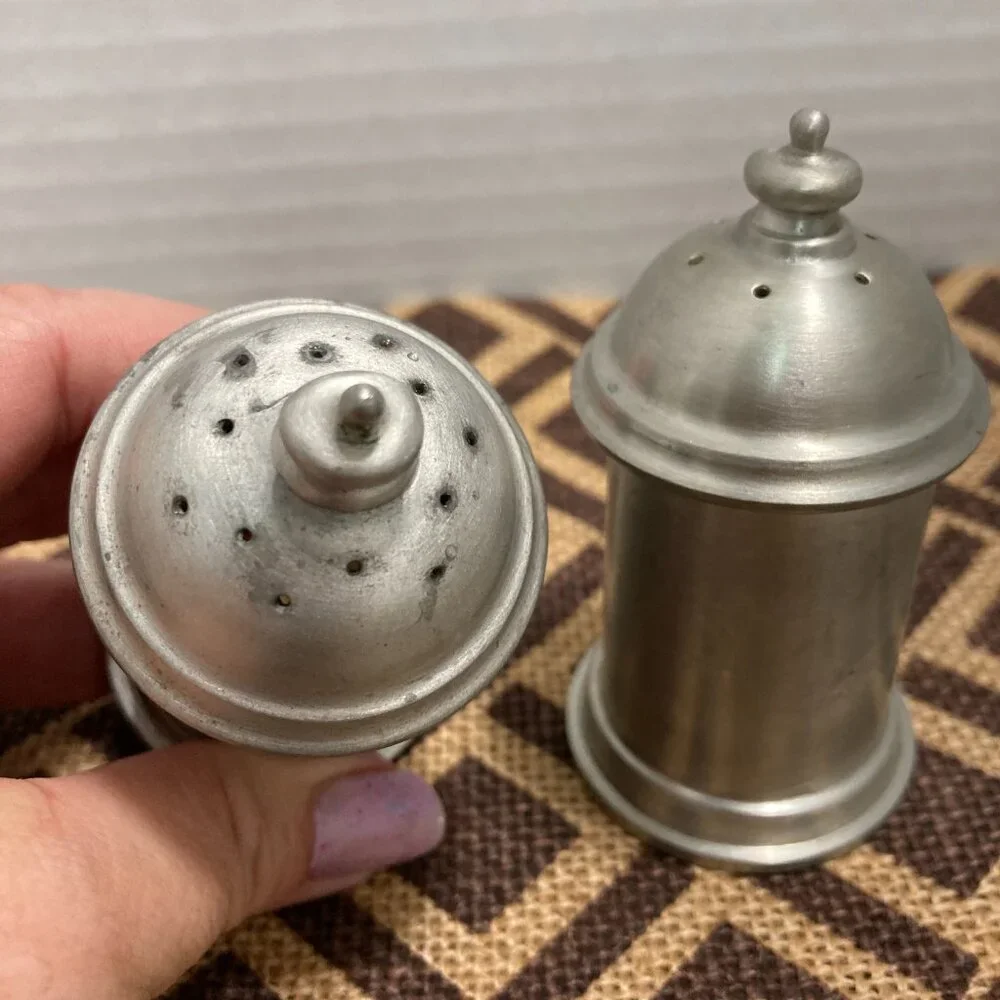 Vintage Clover Pewter Salt & Pepper Shakers Set Retro 3.5