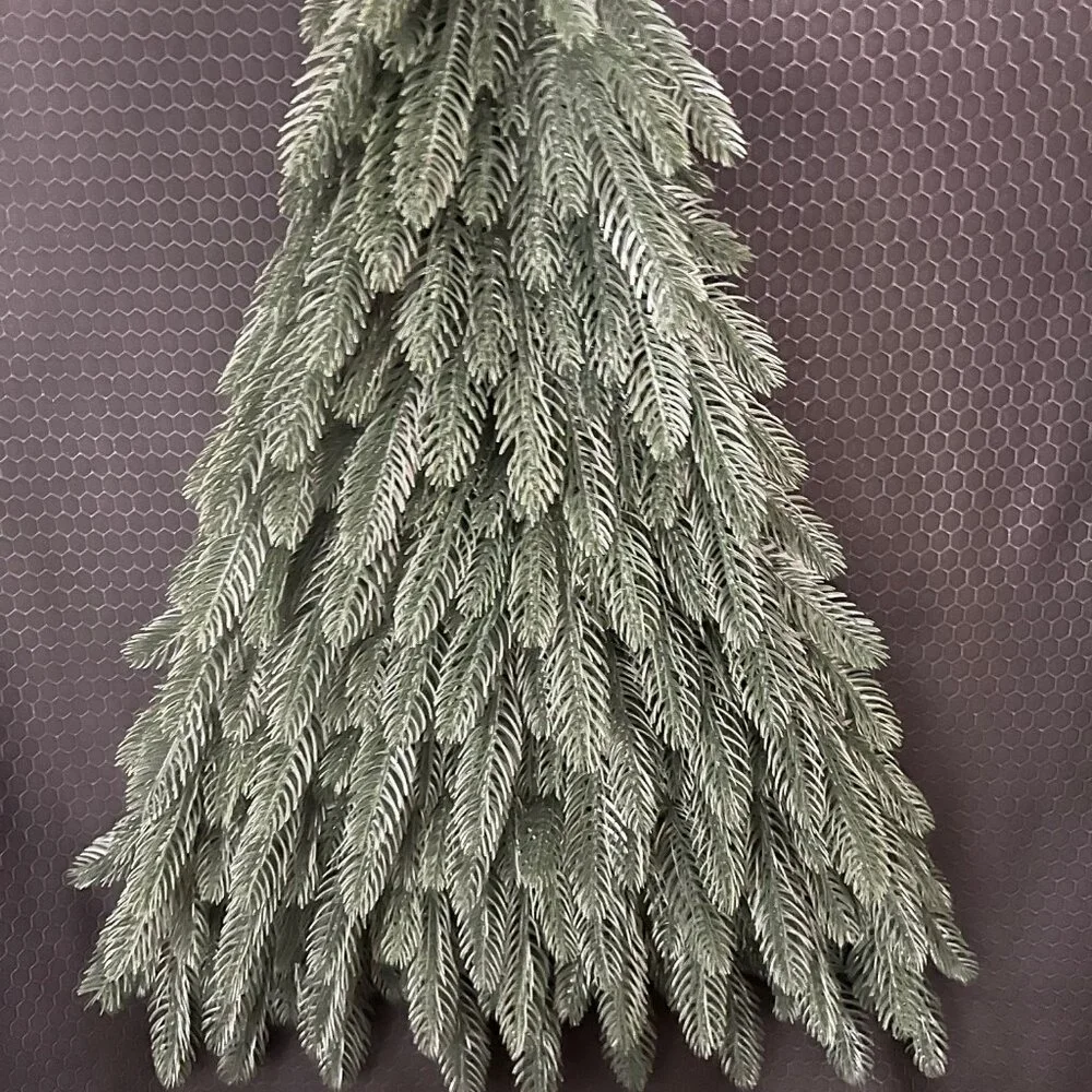 Angelic Wreaths By Diane tree base