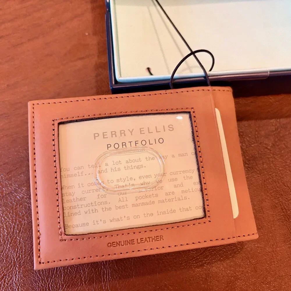 Perry Ellis stay organized