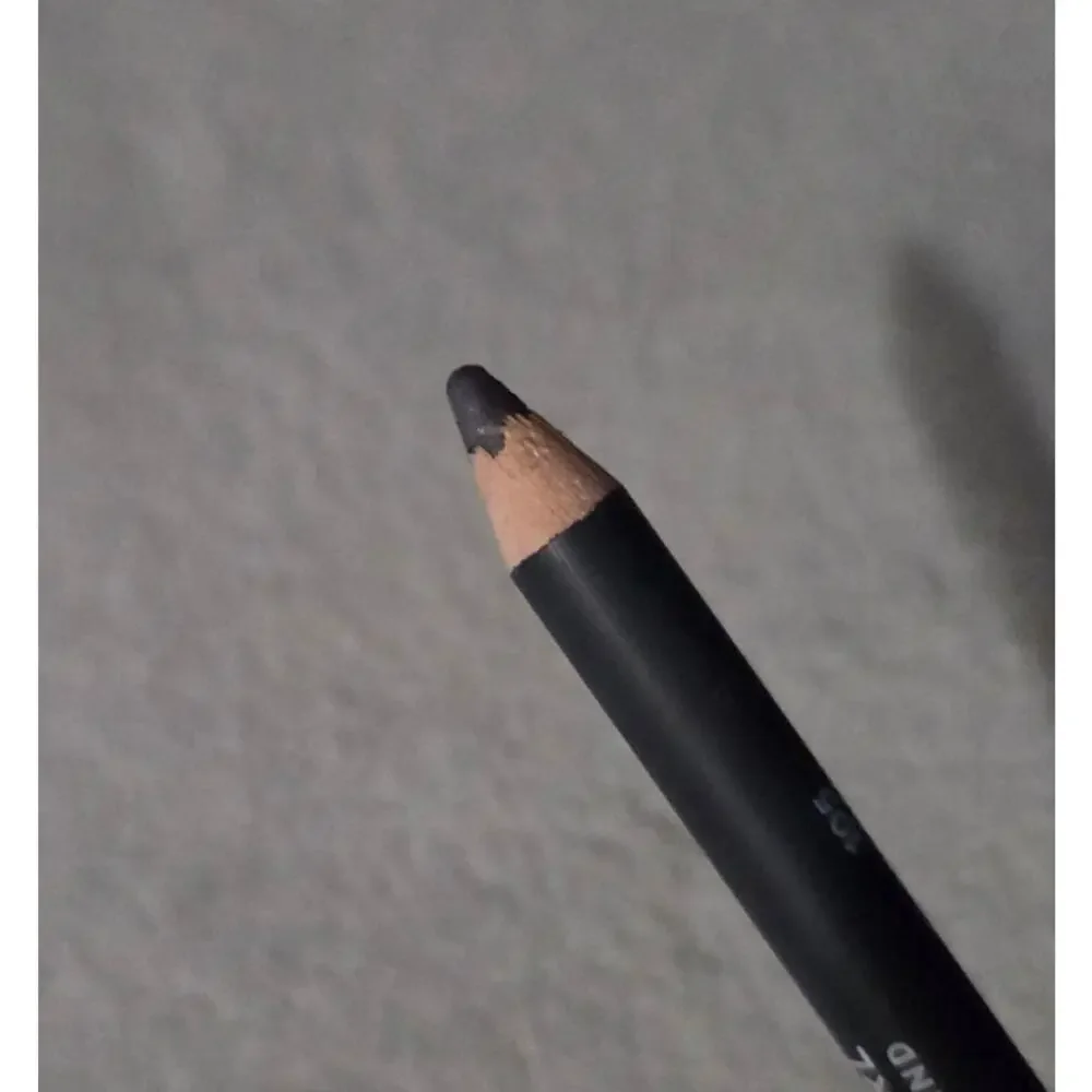 NEW CoverGirl Perfect Blend Eye Makeup Pencil .03 Oz #105 Charcoal Eyeliner