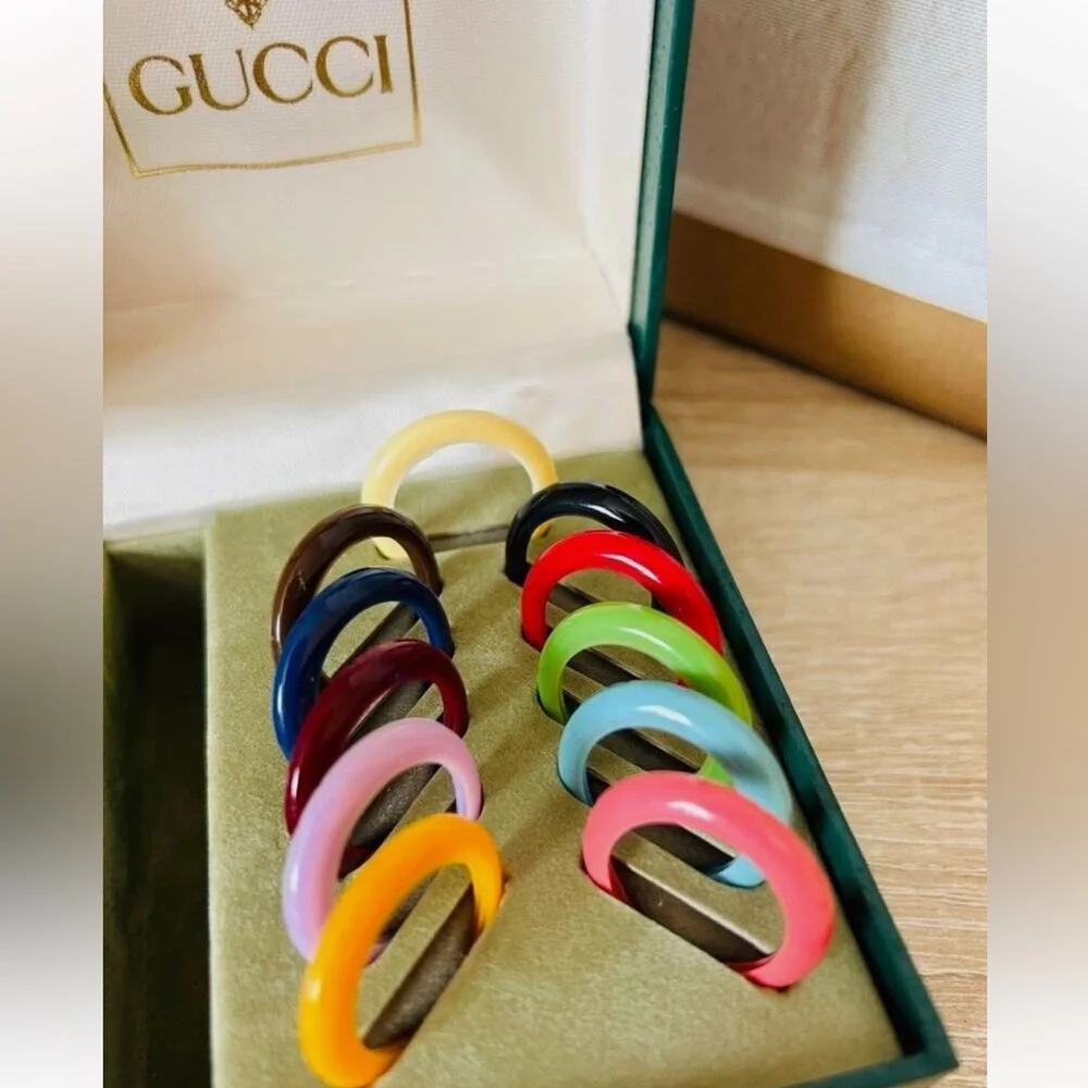 Gucci watch specs
