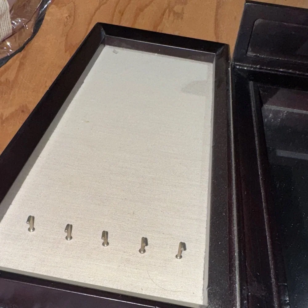 N/A jewelry organizing displaying