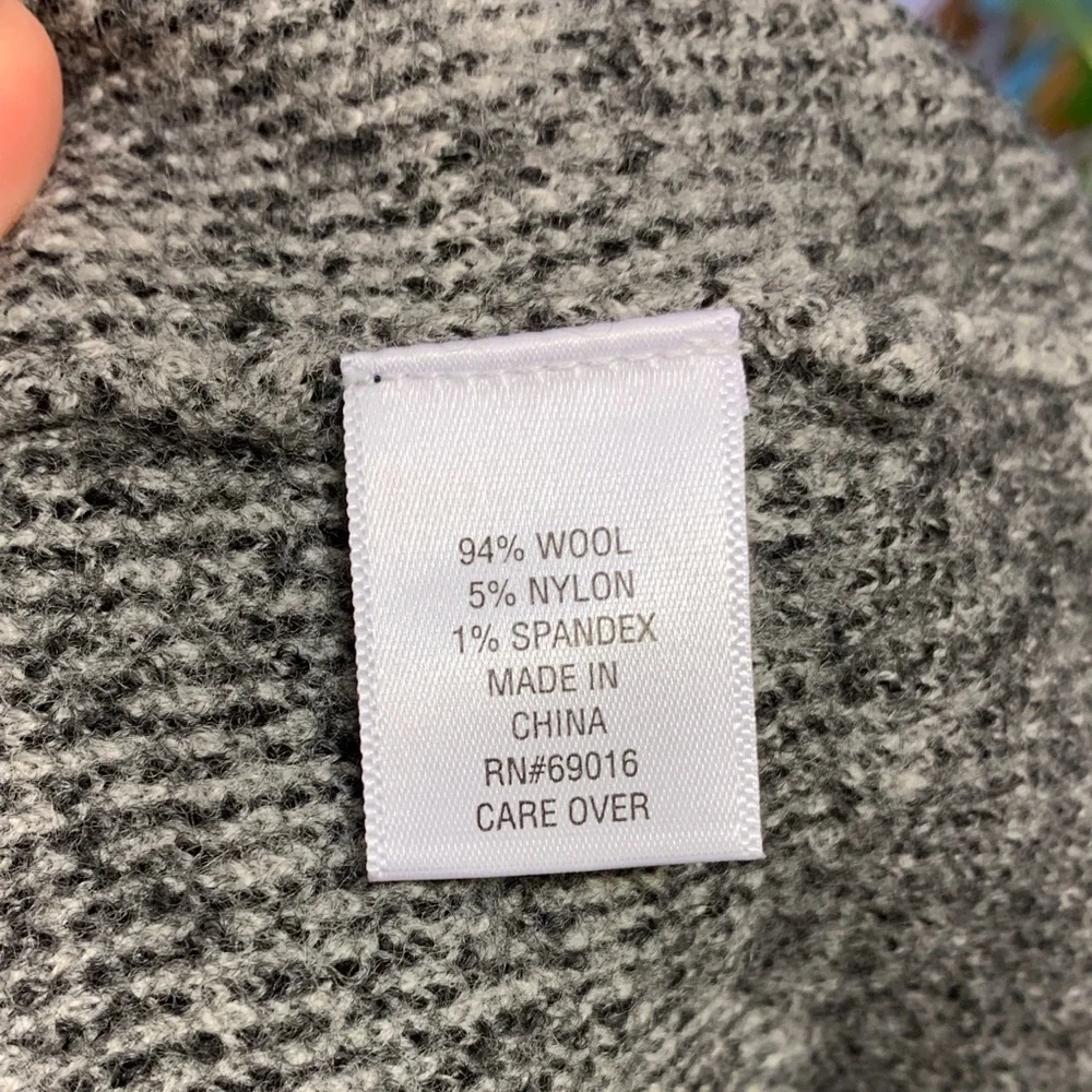 Laura Ashley long cardigan sz L wool blend winter fall preppy career work church