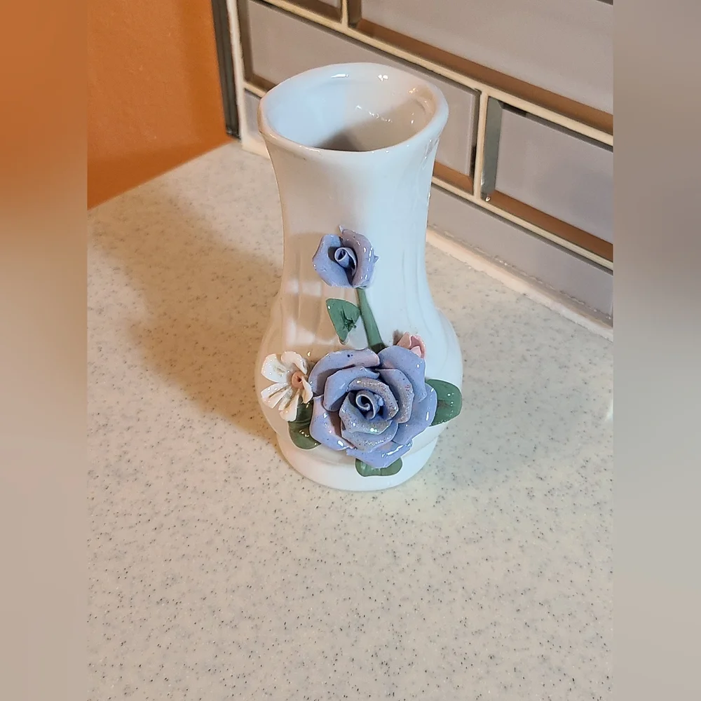 Stunning Vase for sale floral design