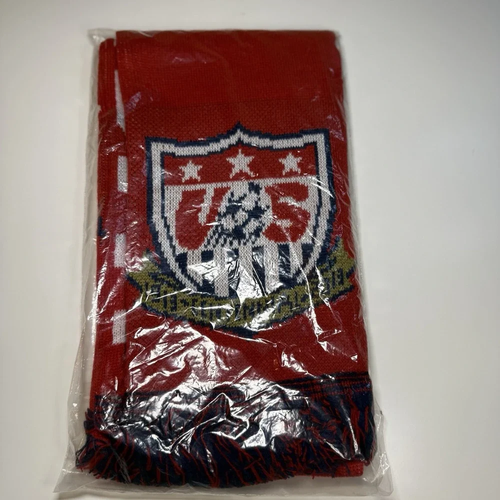 NEW USA Soccer 1913-2013 Centennial World Cup Red Scarf