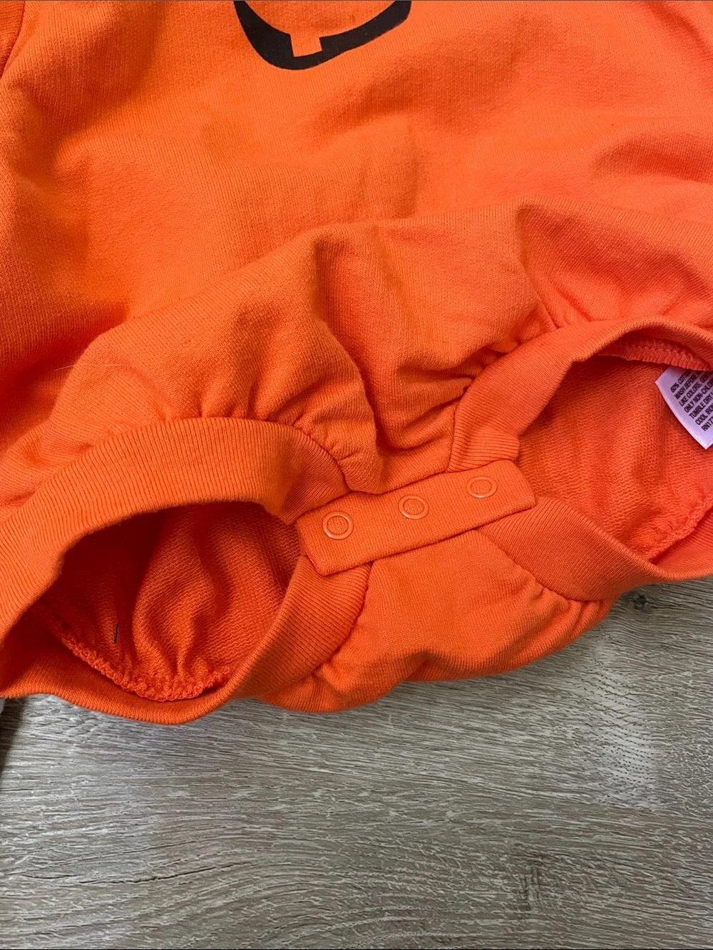 NWT Pumpkin set size 3-6 months