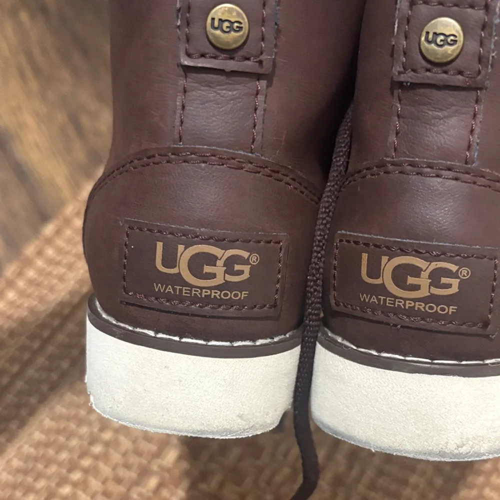 UGG cozy rugged