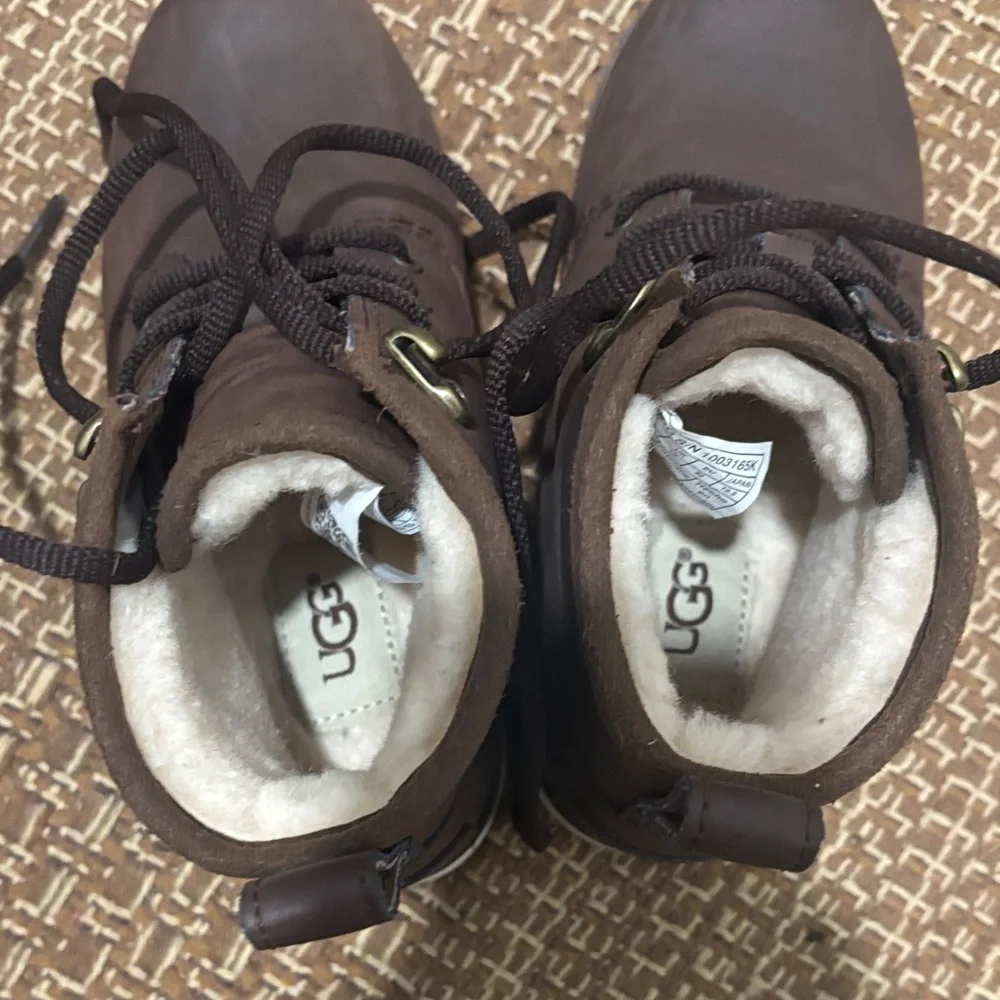 UGG cozy rugged