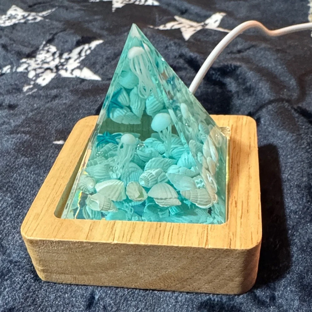 N/A unique pyramid