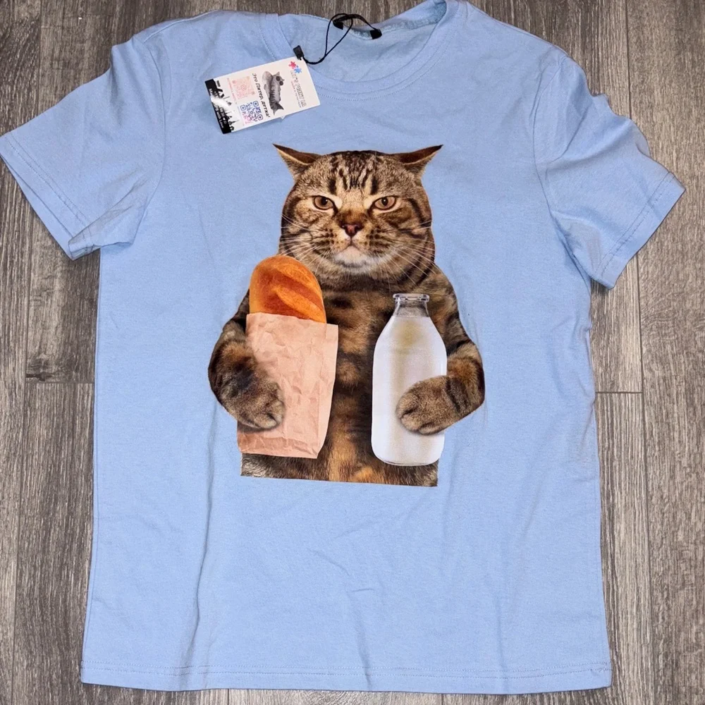 Blue Cat Graphic T-Shirt