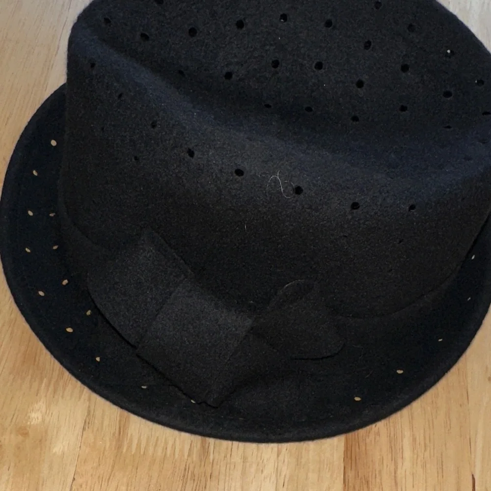 Midnight Velvet Black Party Hat