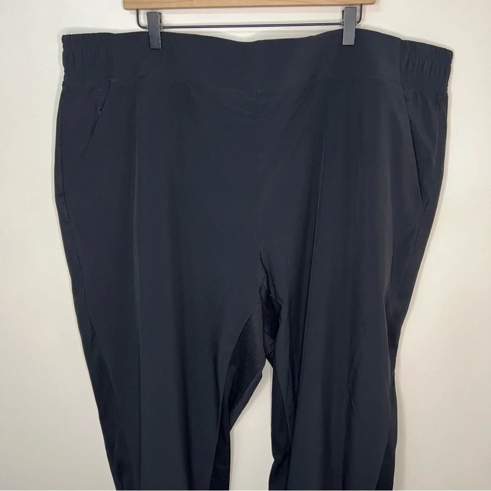 Athleta brooklyn lined