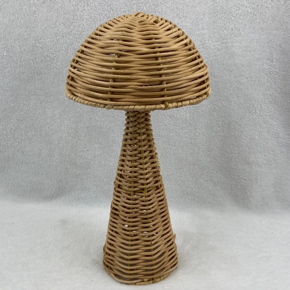N/A woven rattan