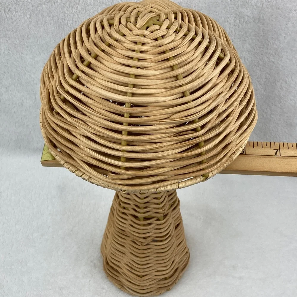 N/A woven rattan