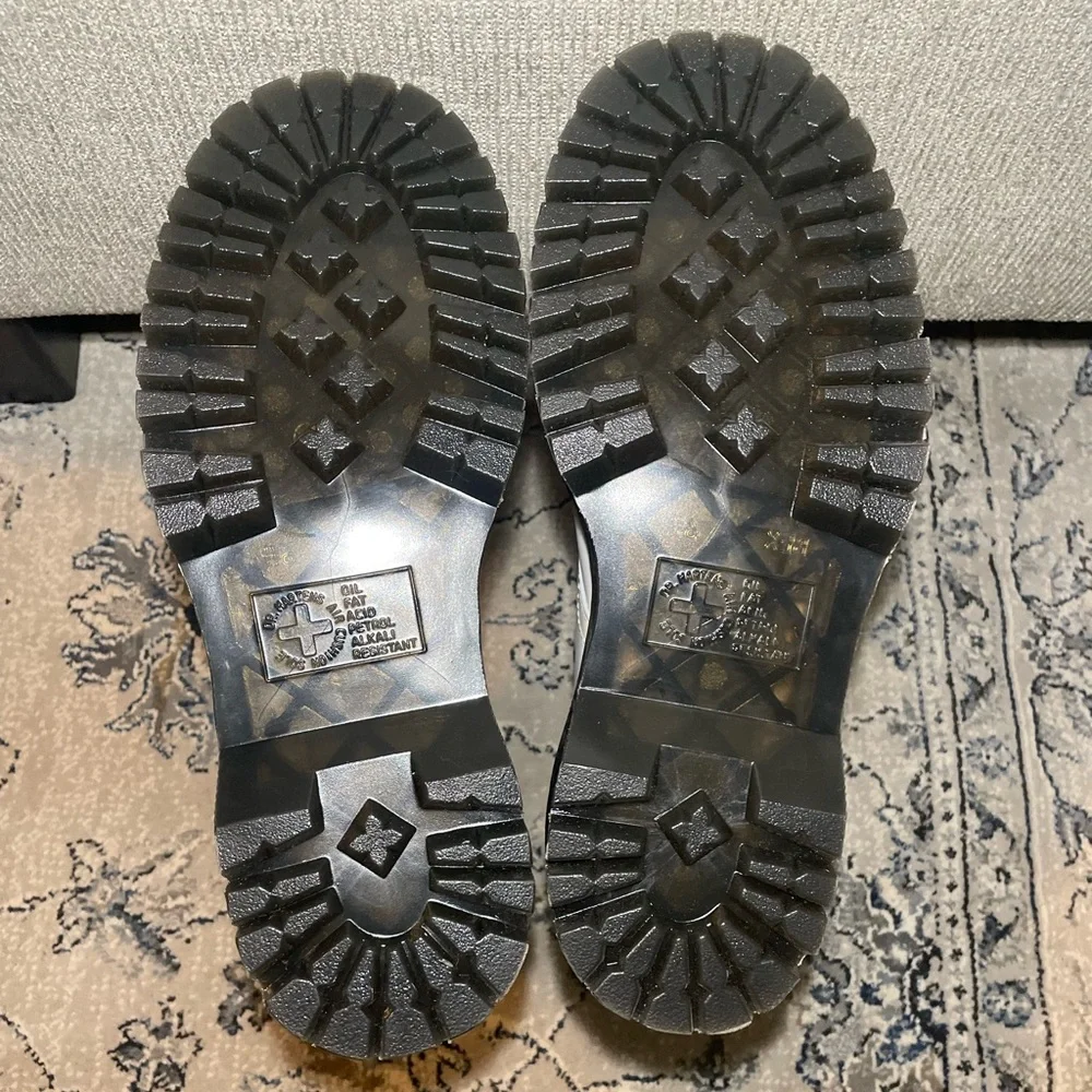 Dr. Martens new without