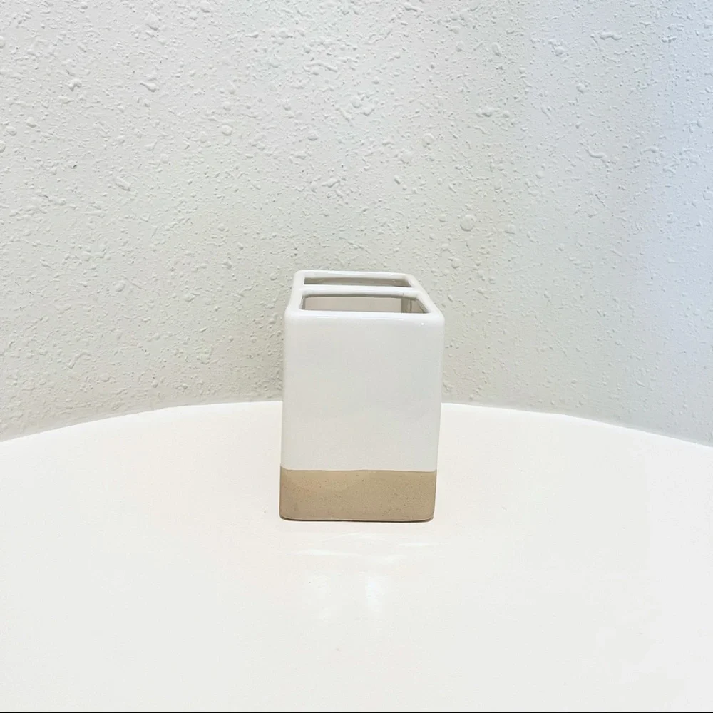 Rae Dunn KEEP Bath Toothbrush/Pens Holder NEW