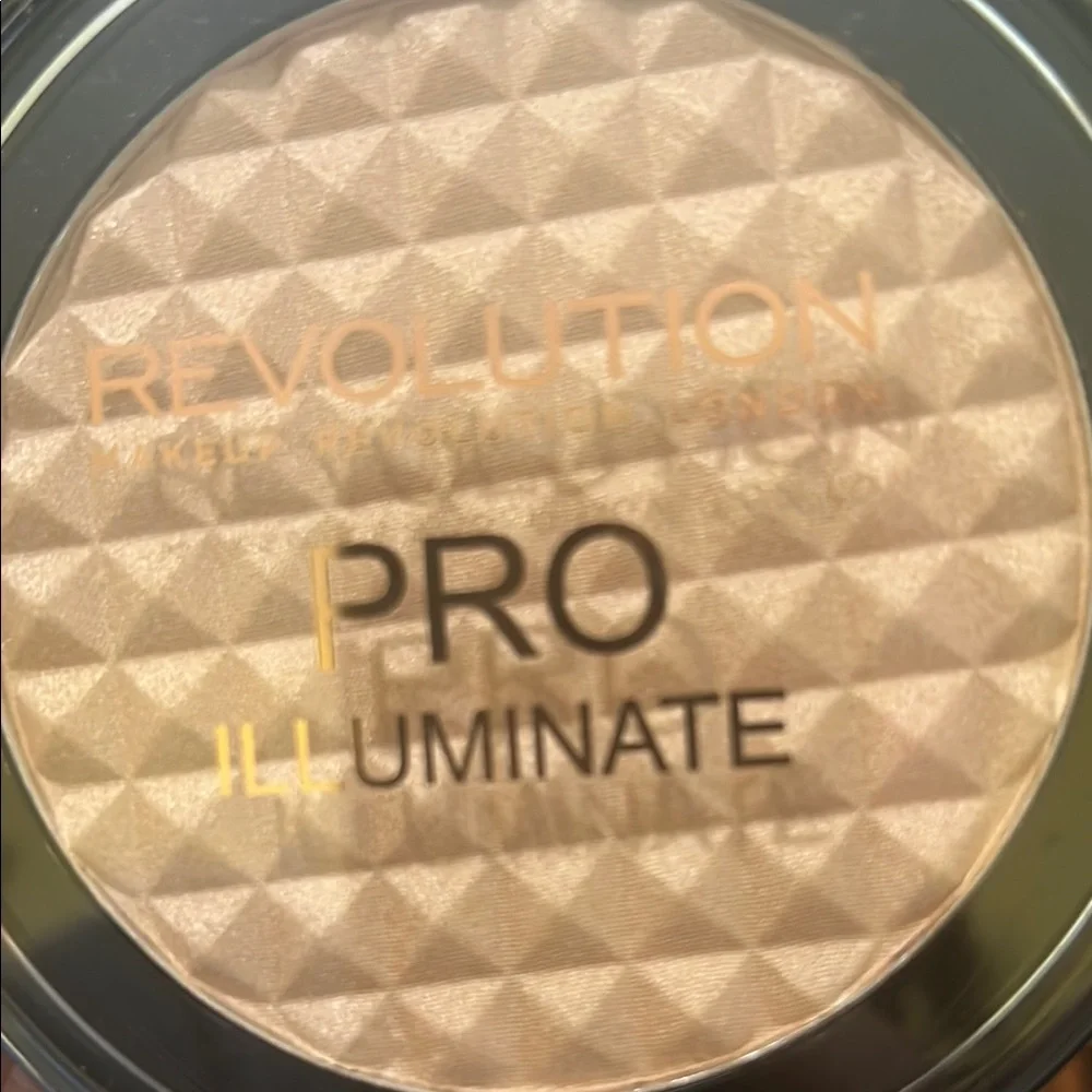 Makeup Revolution this finish