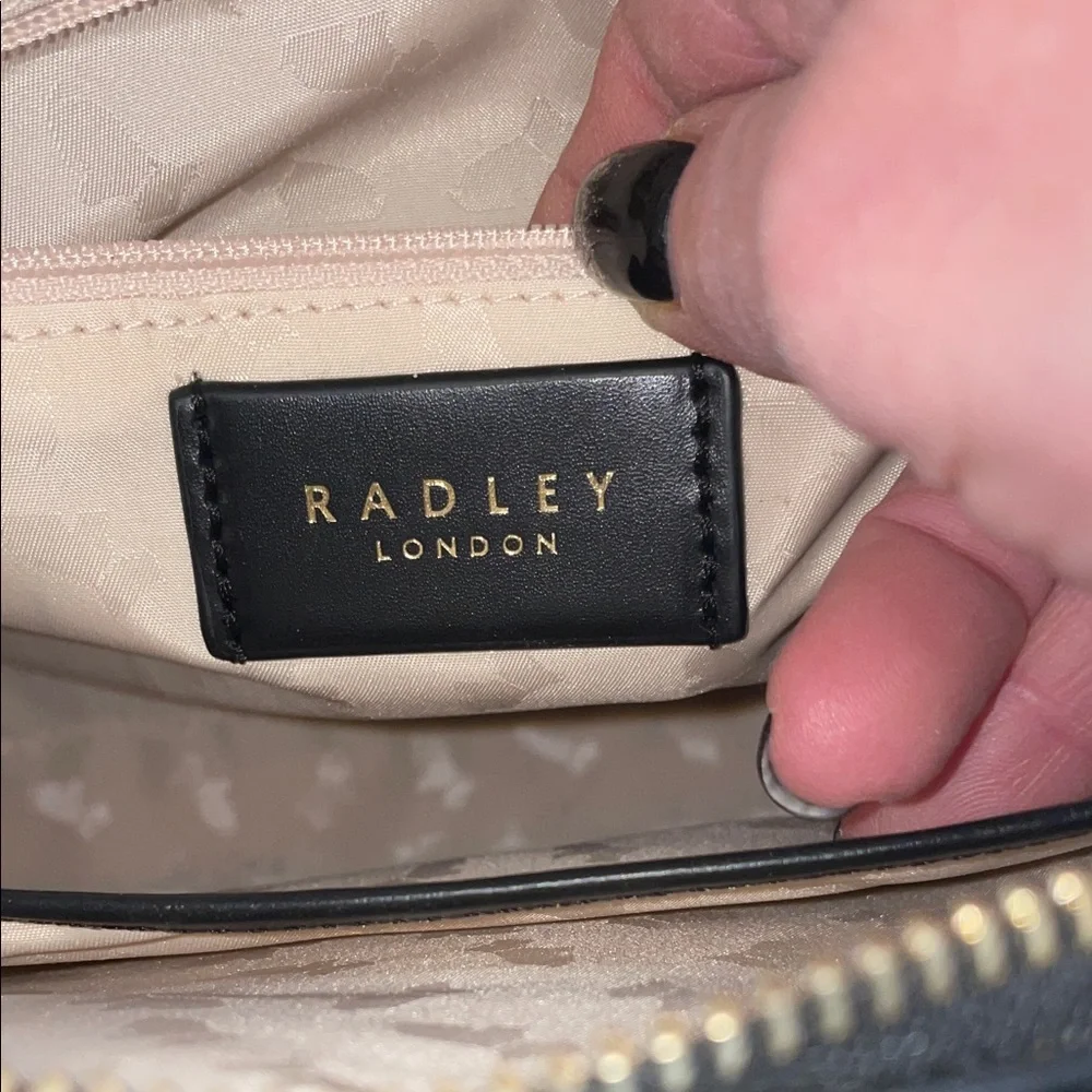RADLEY LONDON chic black