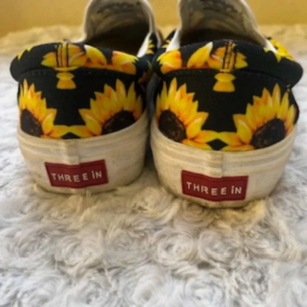 Three In three sneakers