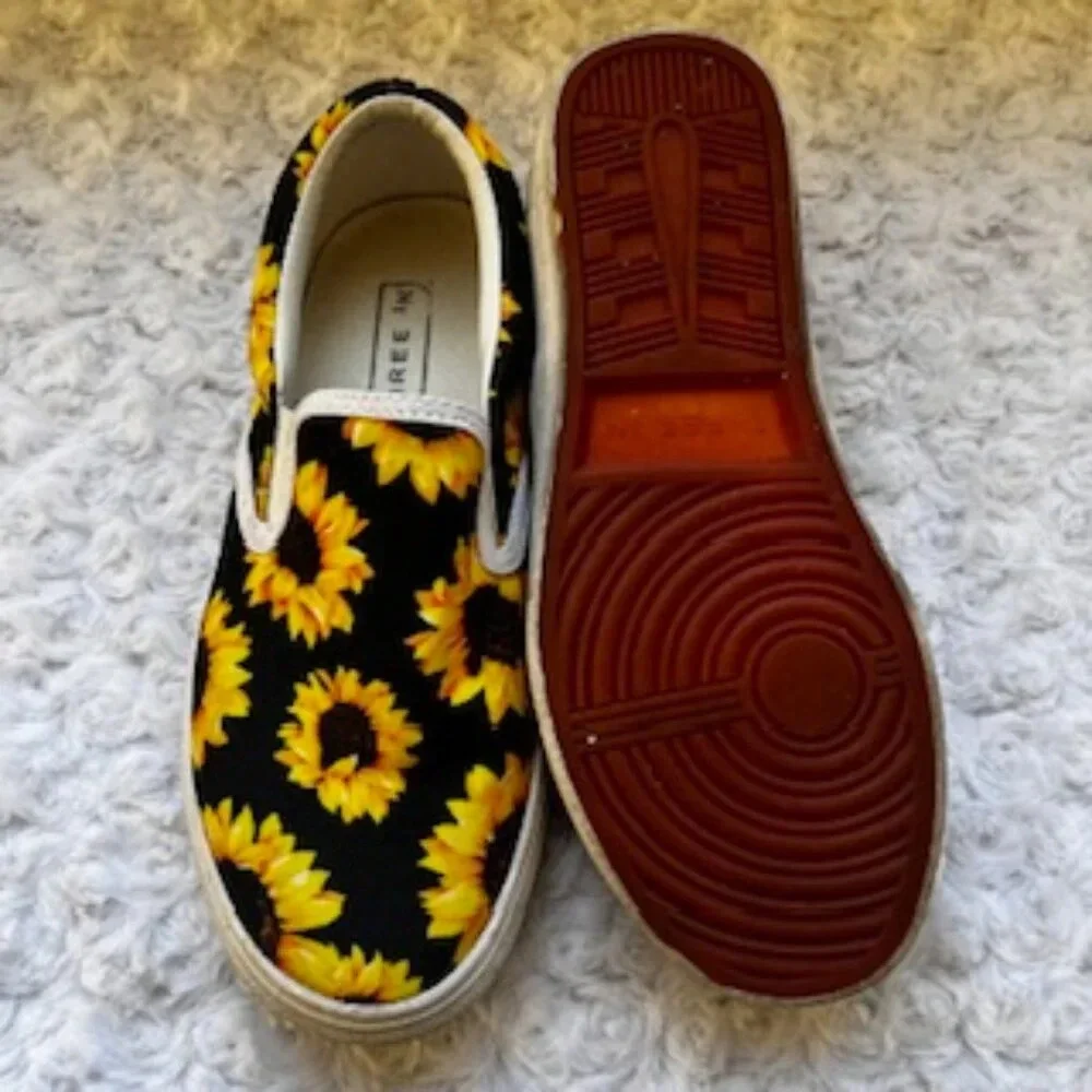 Three In three sneakers