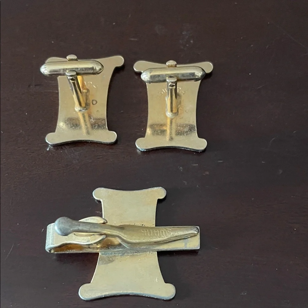 SWANK Gold and Black Warrior Cufflinks and Tie Clip Set