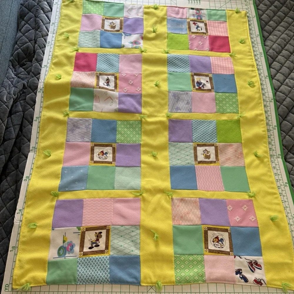 Quilt Patchwork Pinocchio Characters Handmade Baby Crib 36