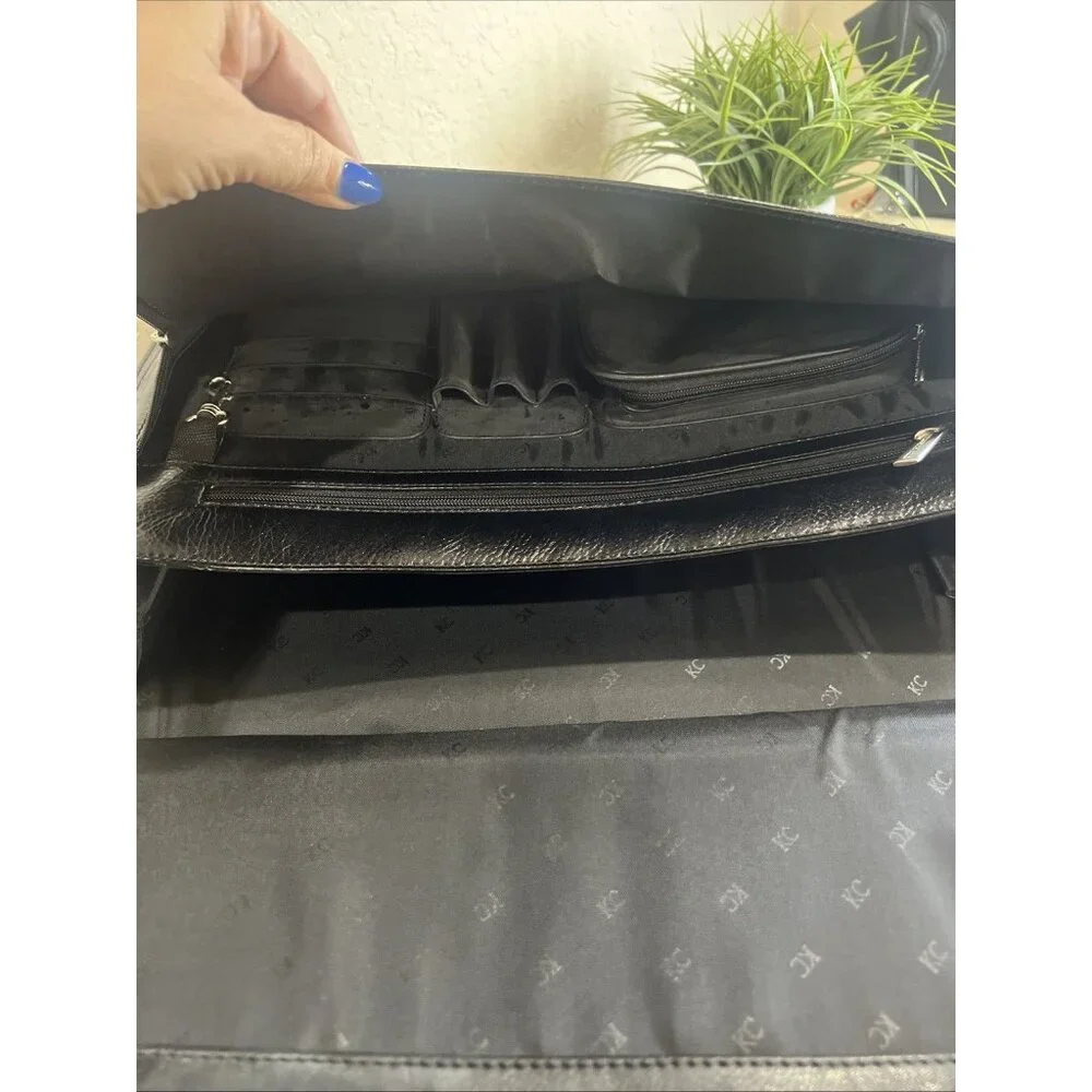 Kenneth Cole kenneth cole