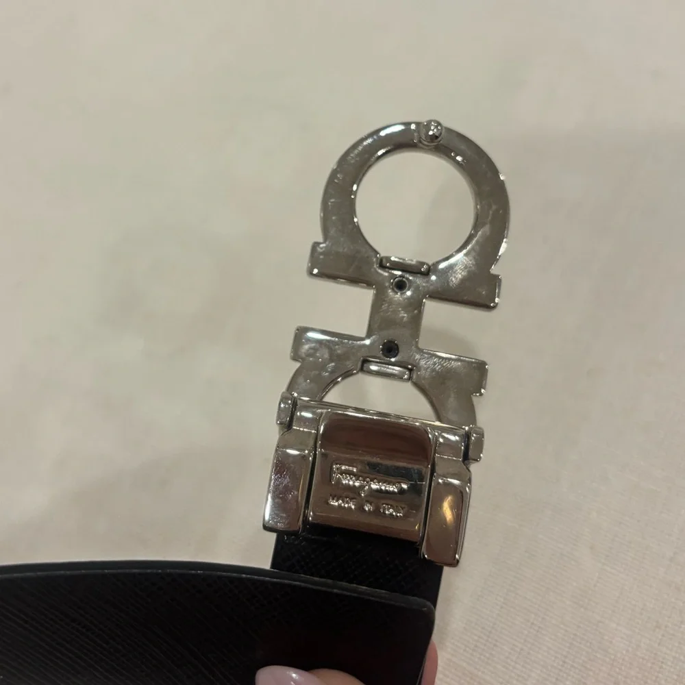 Ferragamo Women’s Black Leather and Silver Buckle Belt