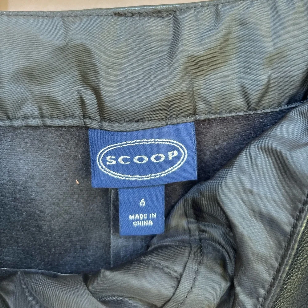 Scoop sleek stylish
