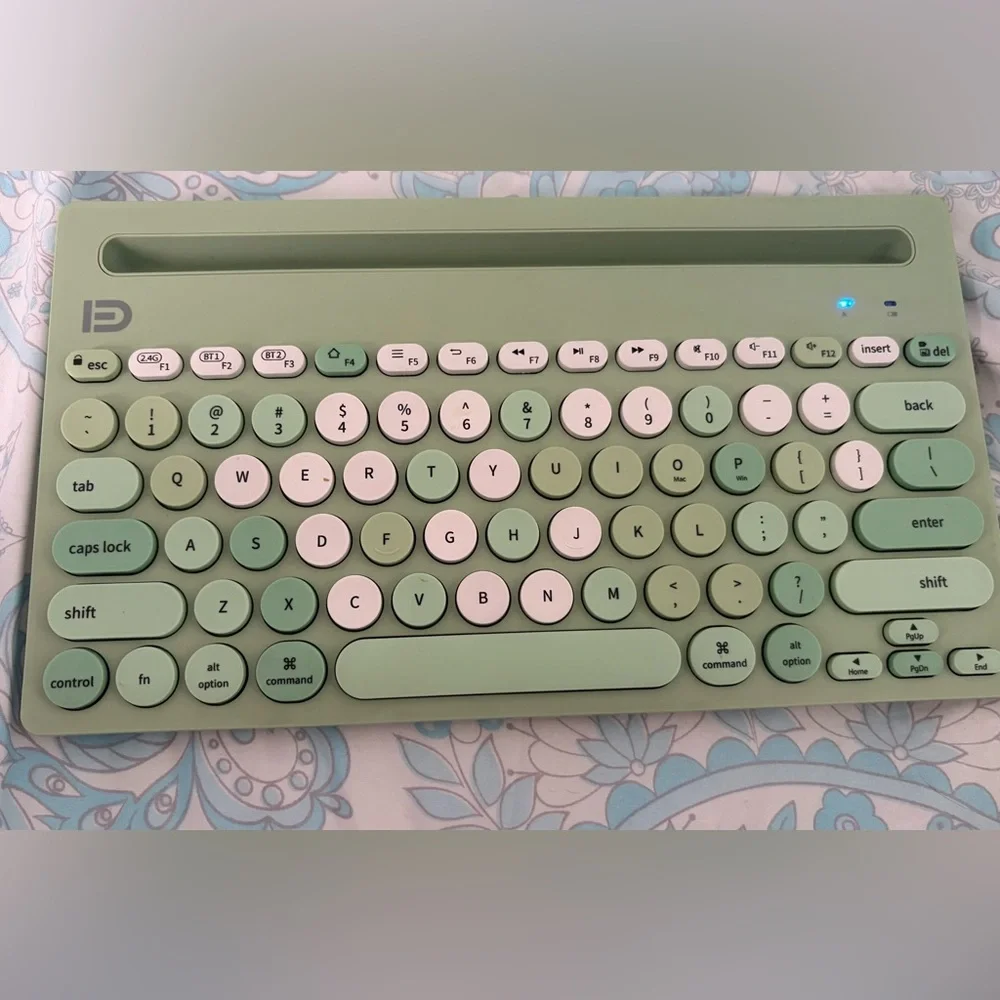 Green 2.4 dual mode Wireless Keyboard