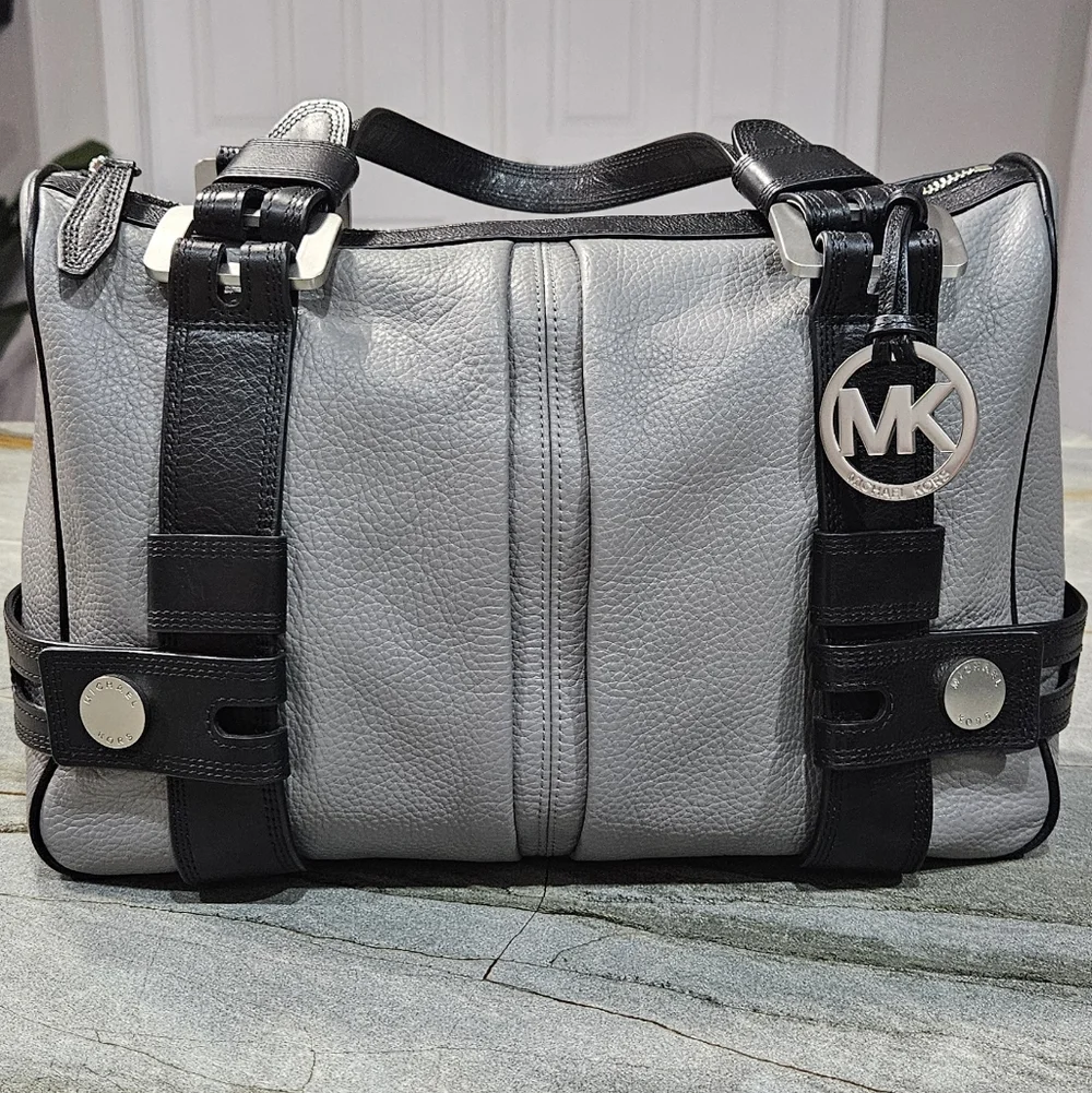 Michael Kors classic michael