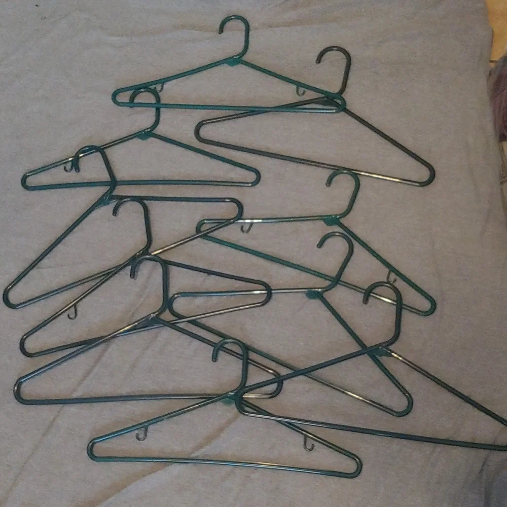 Set of 10 Green Plastic Hangers