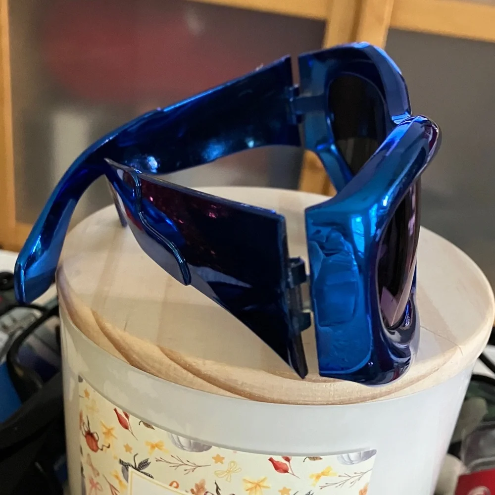 Blue Reflective Sunglasses