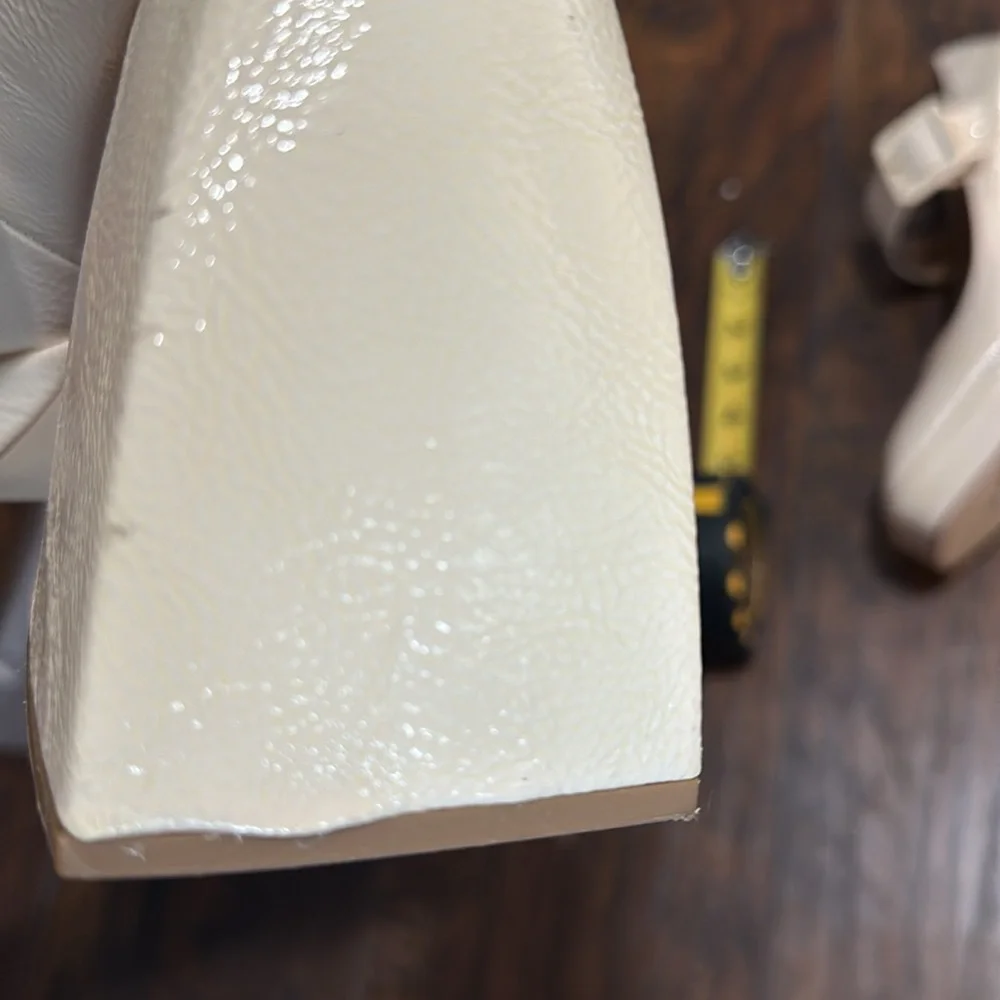 Circus by Sam Edelman step out