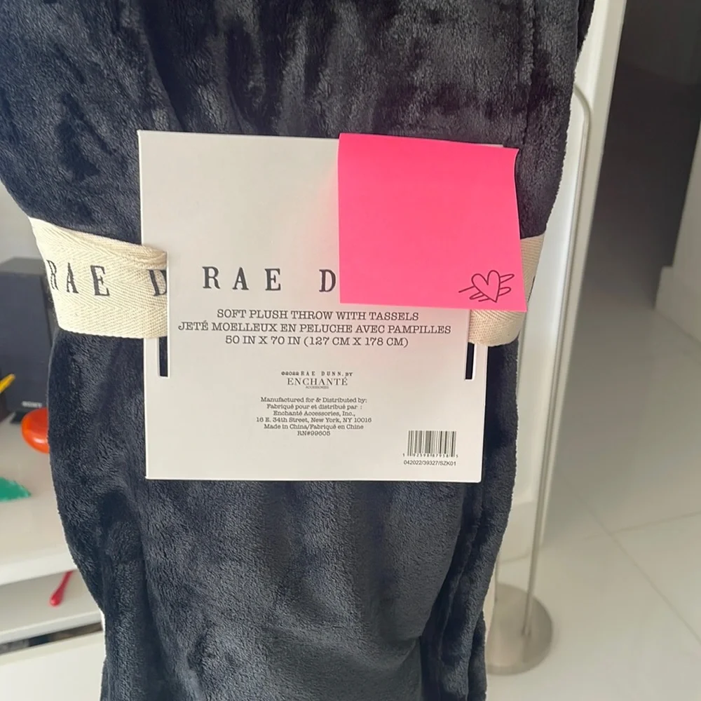 Rae Dunn nwt rae
