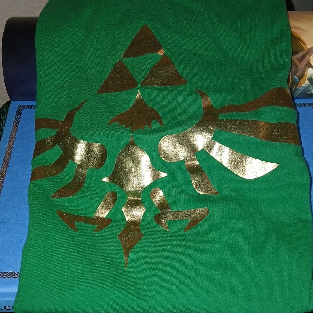 Green Zelda T-Shirt with Gold Triforce Design