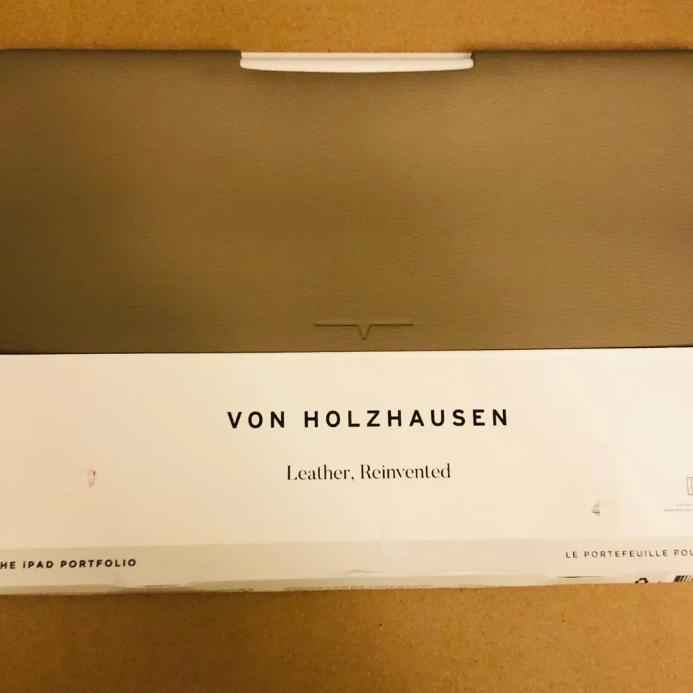Von Holzhausen designed store