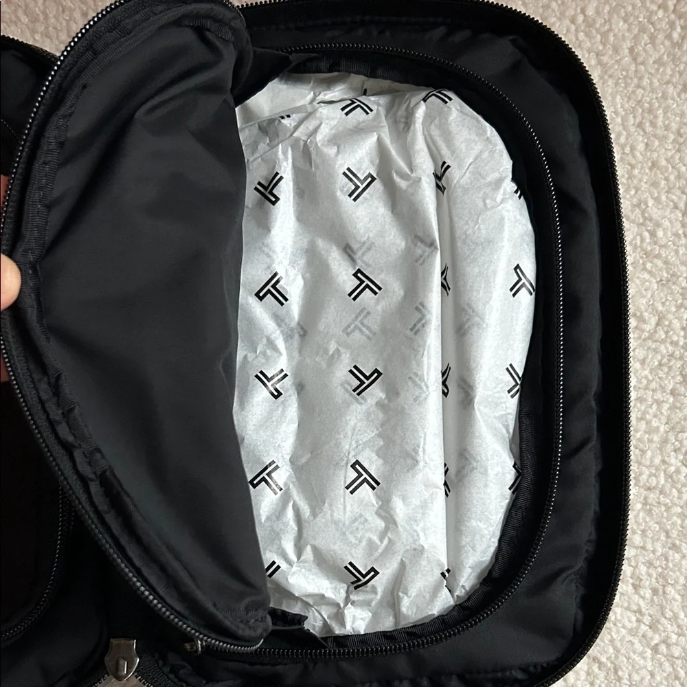 Tumi gray ideal toiletry