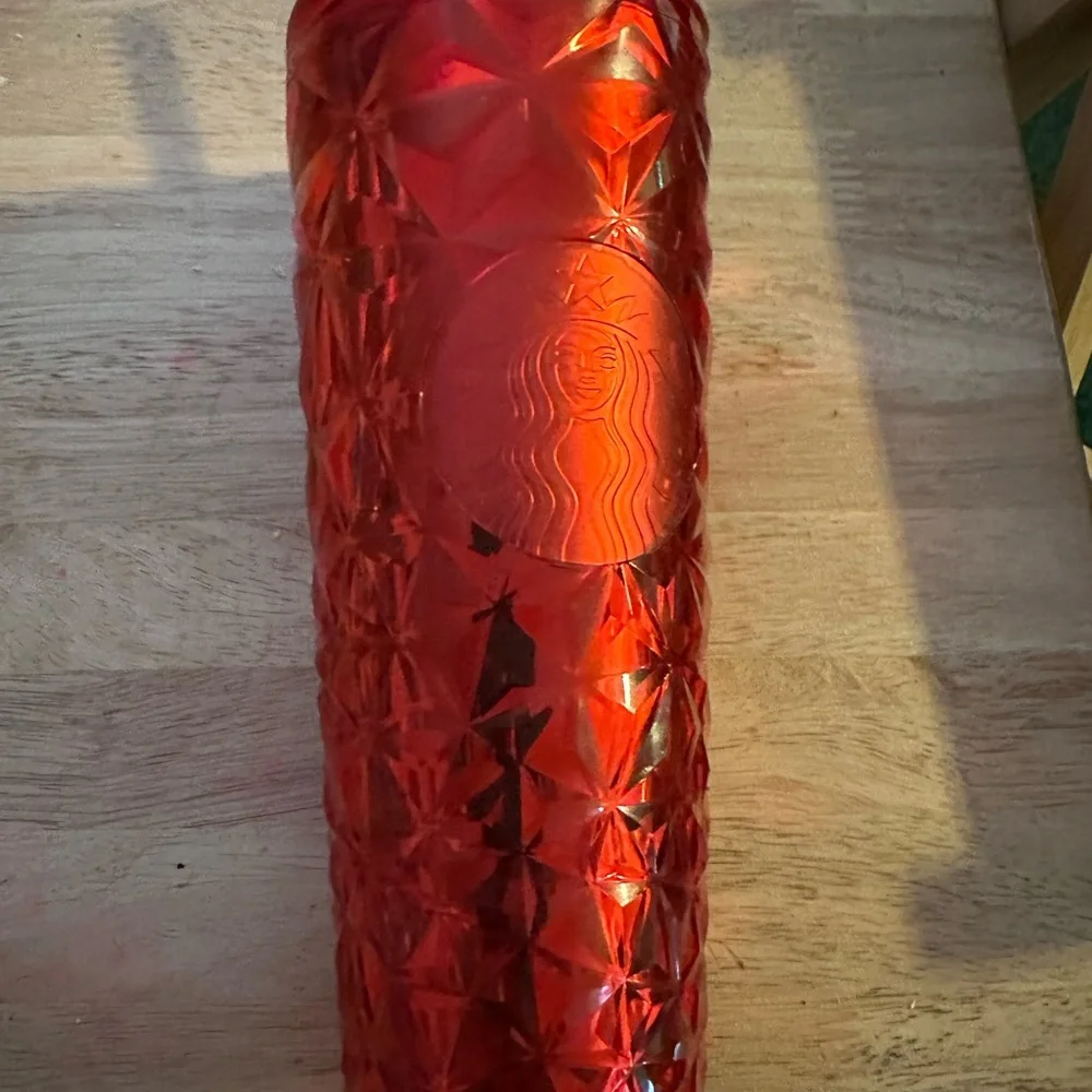 Starbucks bold red