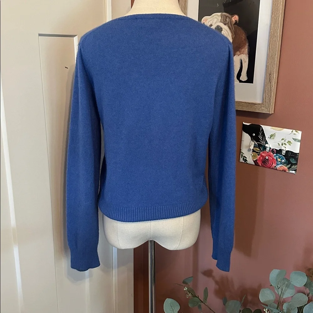 Madison Studio 100% Cashmere V-Neck women’s ribbed trim M long sleeve sweater