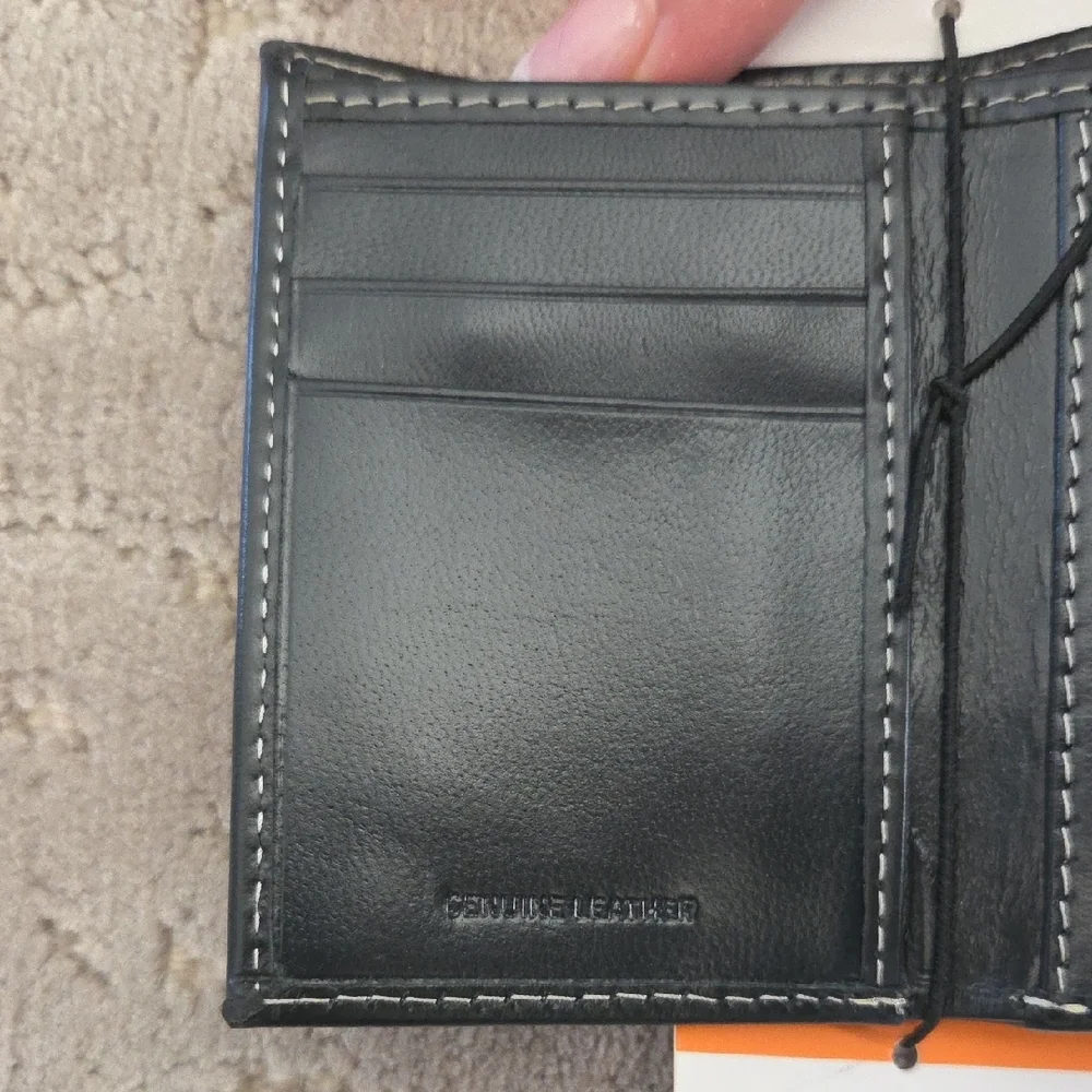 NWT Timberland Black Leather Tri-Fold Wallet