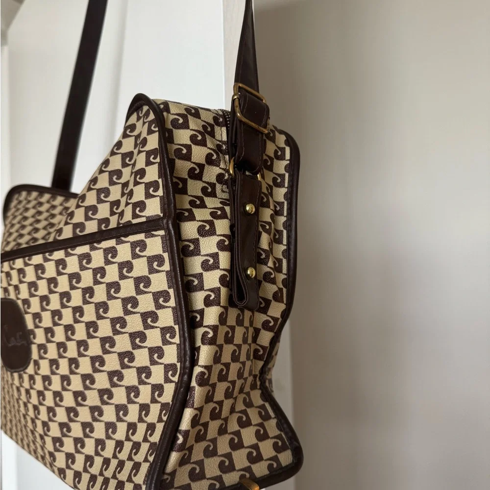 Pierre Cardin elegant pierre