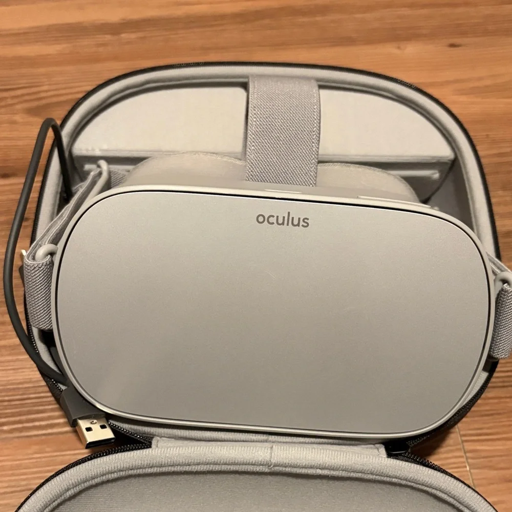 Oculus dive into