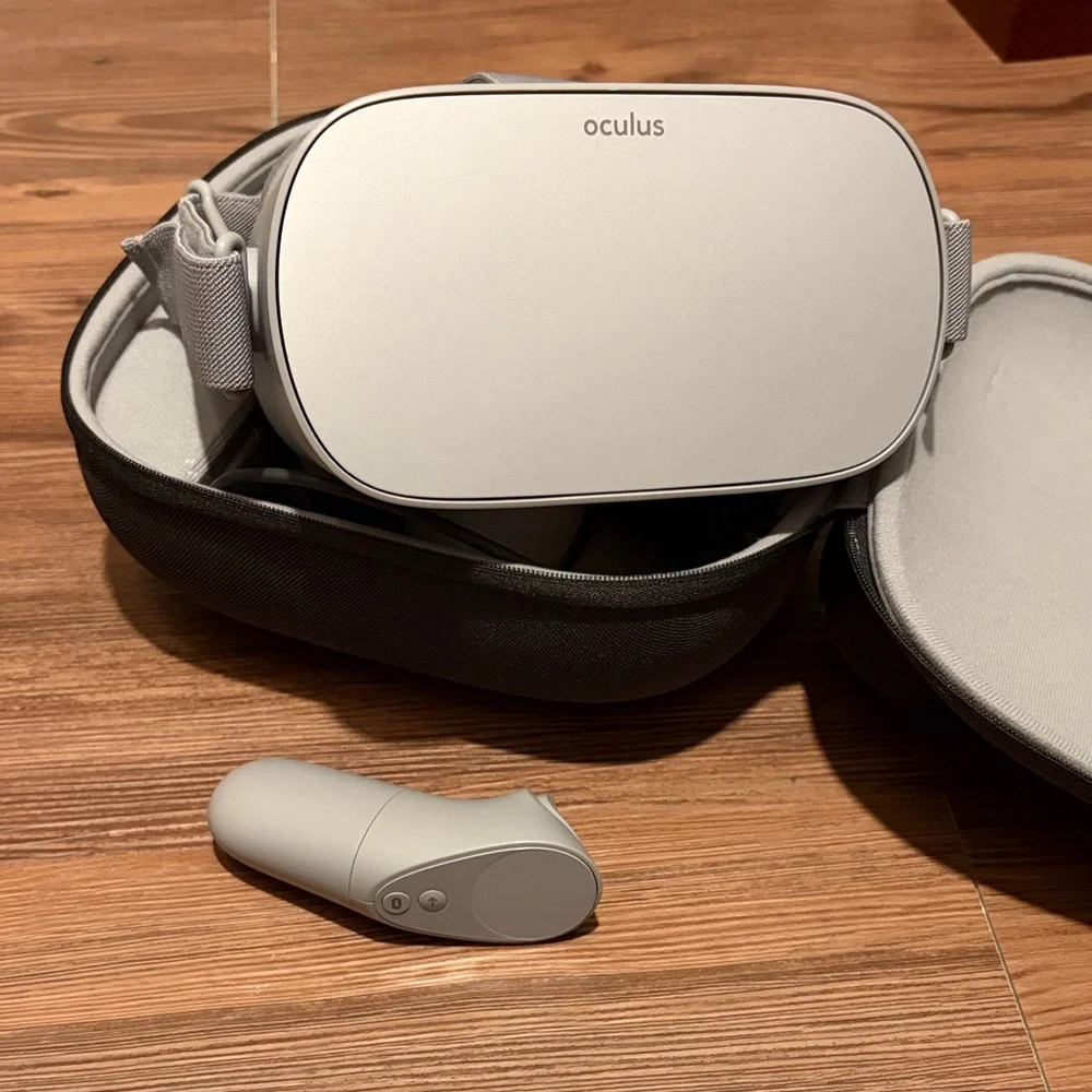 Oculus dive into