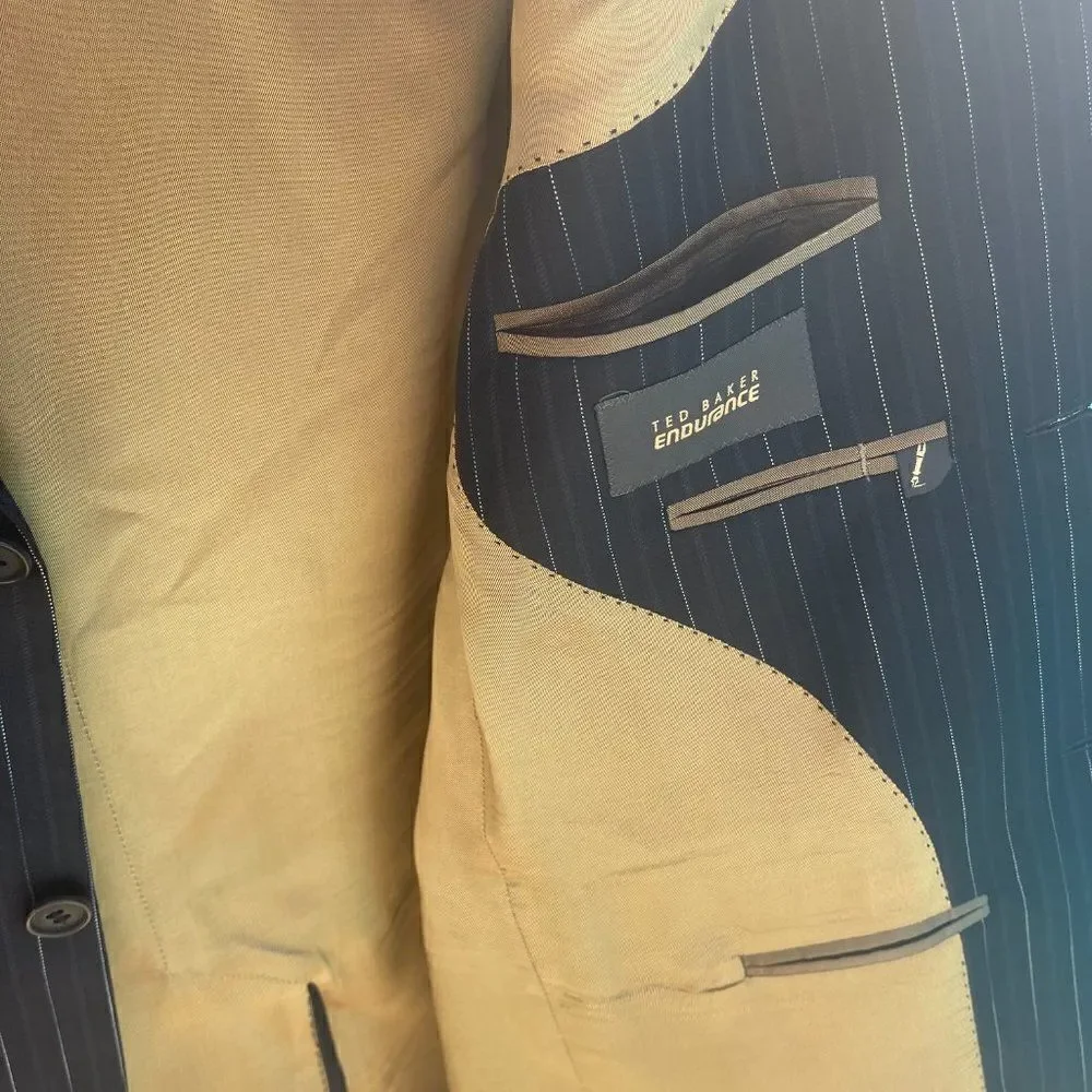 Ted Baker 93% wool