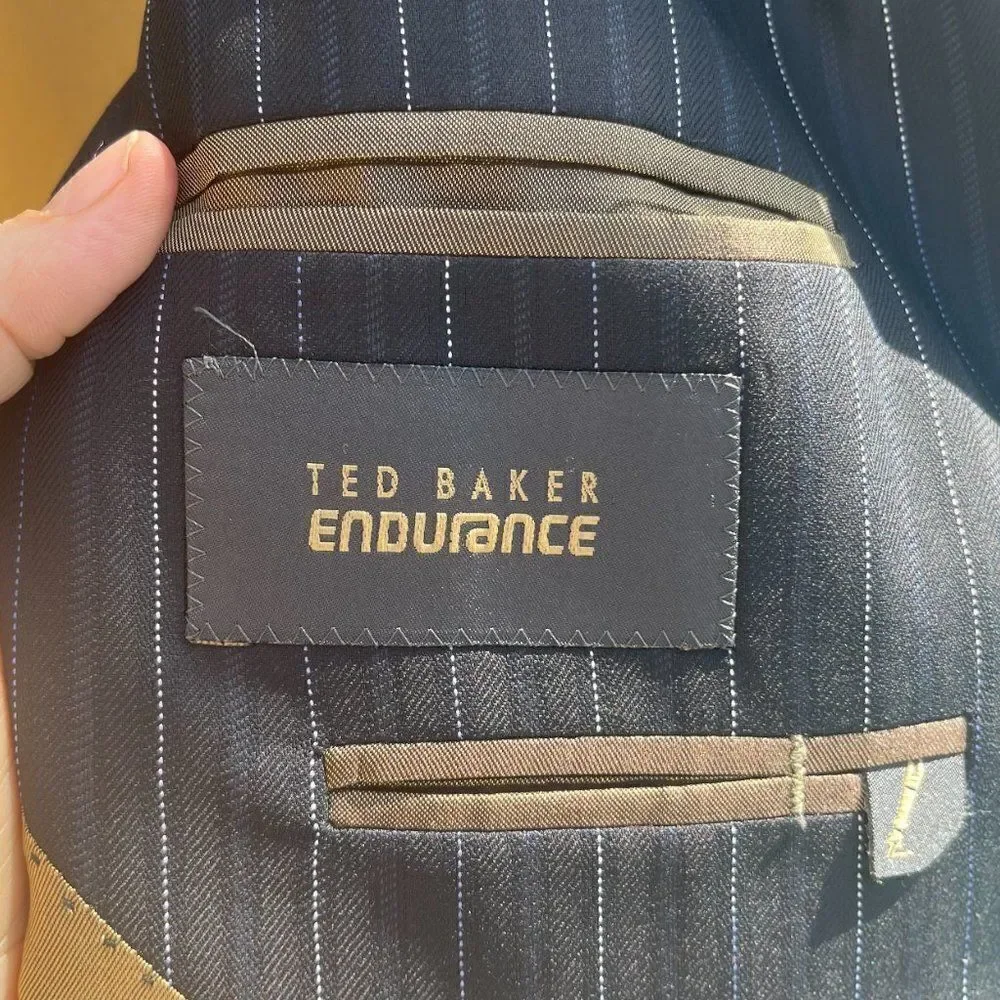 Ted Baker 93% wool