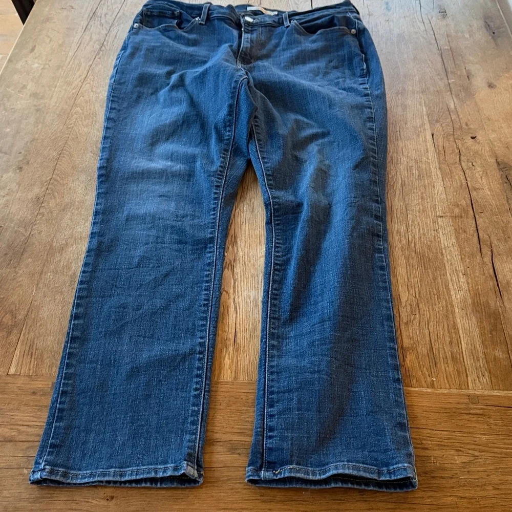 Levis levi 32 design
