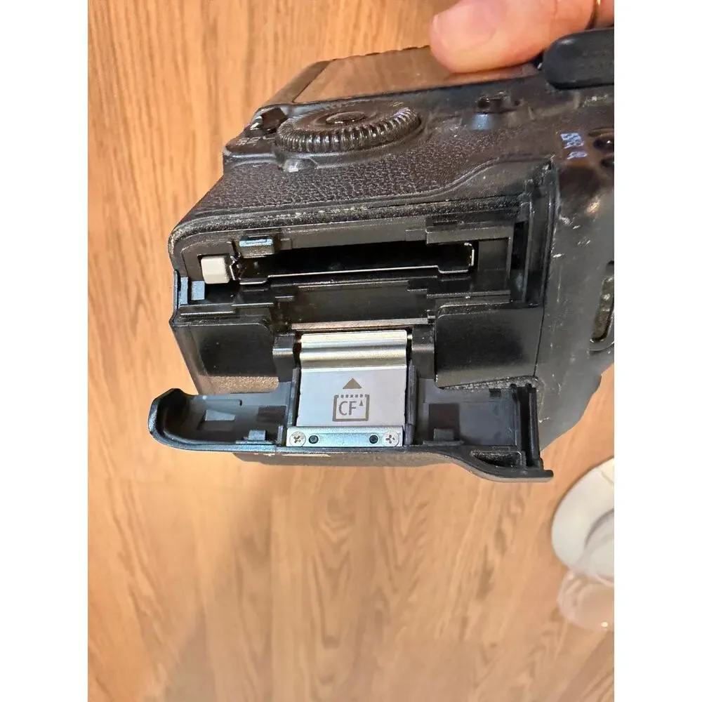 Canon EOS 5D Mark II Full-Frame DSLR Camera (Body Only) 21.1MP