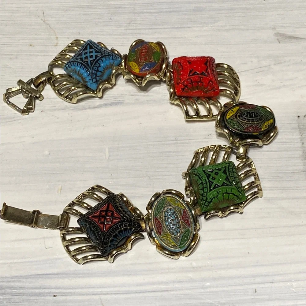 PRETTY Vintage Glass & gold tone Matrix Bracelet jewelry